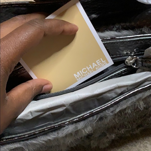 Brand New Michael Kors Purse - Picture 4 of 5